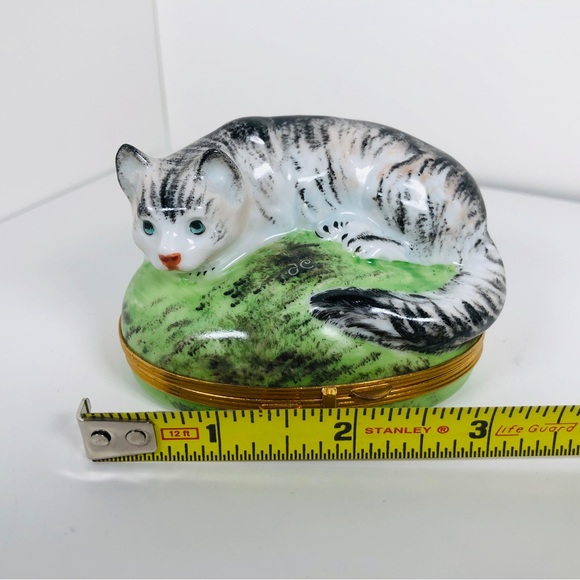 Limoges Trinket box - Chamart Limoges Porcelain Cat Box - Picture 15 of 15